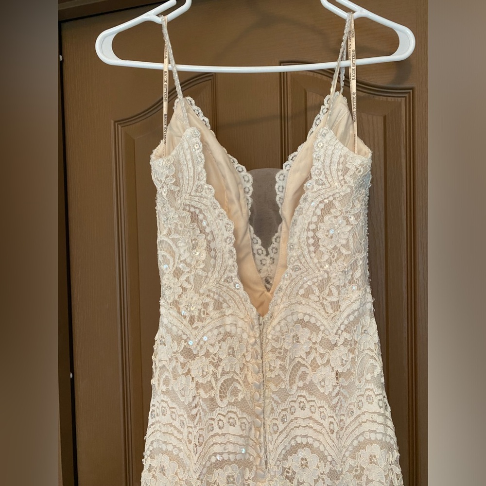 Maggie Sottero Mietra Wedding Dress - Picture 5 of 6